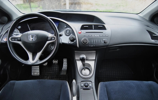 Honda Civic cena 18900 przebieg: 136000, rok produkcji 2008 z Pyrzyce małe 154